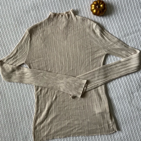 Rib-Knit Mock Turtleneck Top - Picture 3 of 7